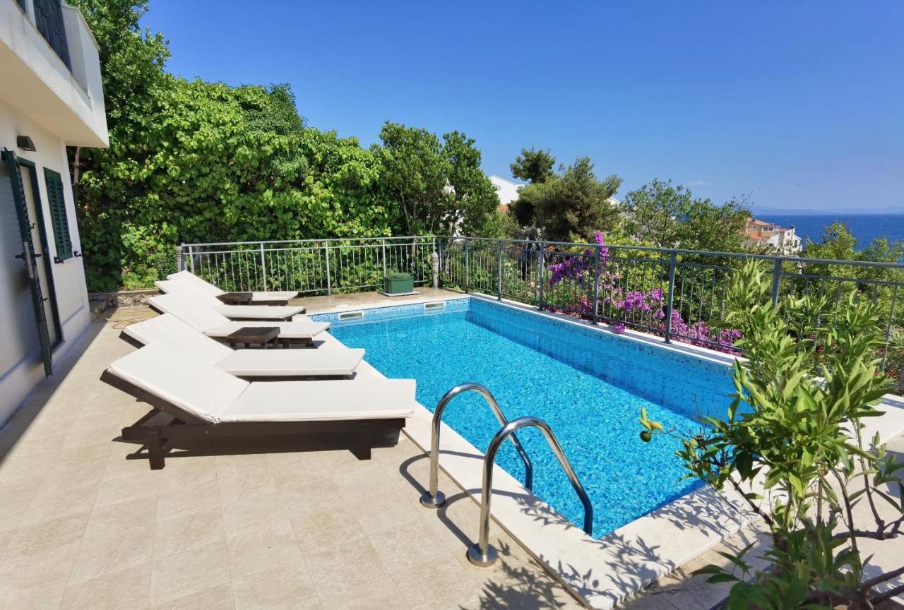 Villa Rastichi Amazing Seaview Трогир Экстерьер фото