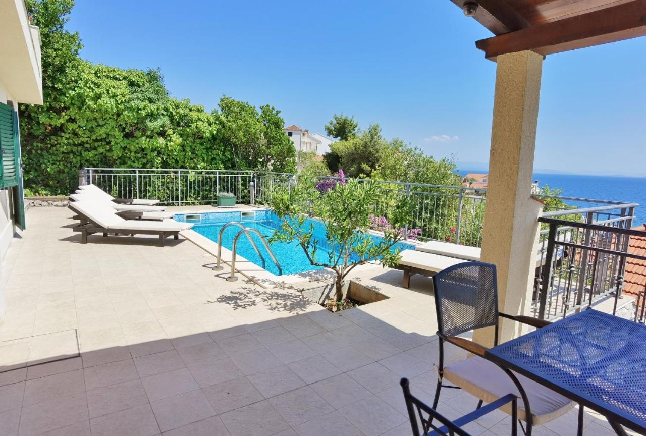 Villa Rastichi Amazing Seaview Трогир Экстерьер фото