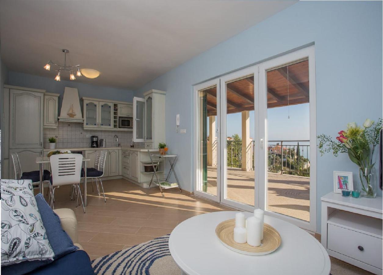 Villa Rastichi Amazing Seaview Трогир Экстерьер фото